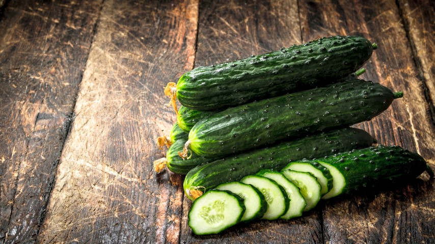 English Cucumber - Telegraph Improved - 20 Seeds